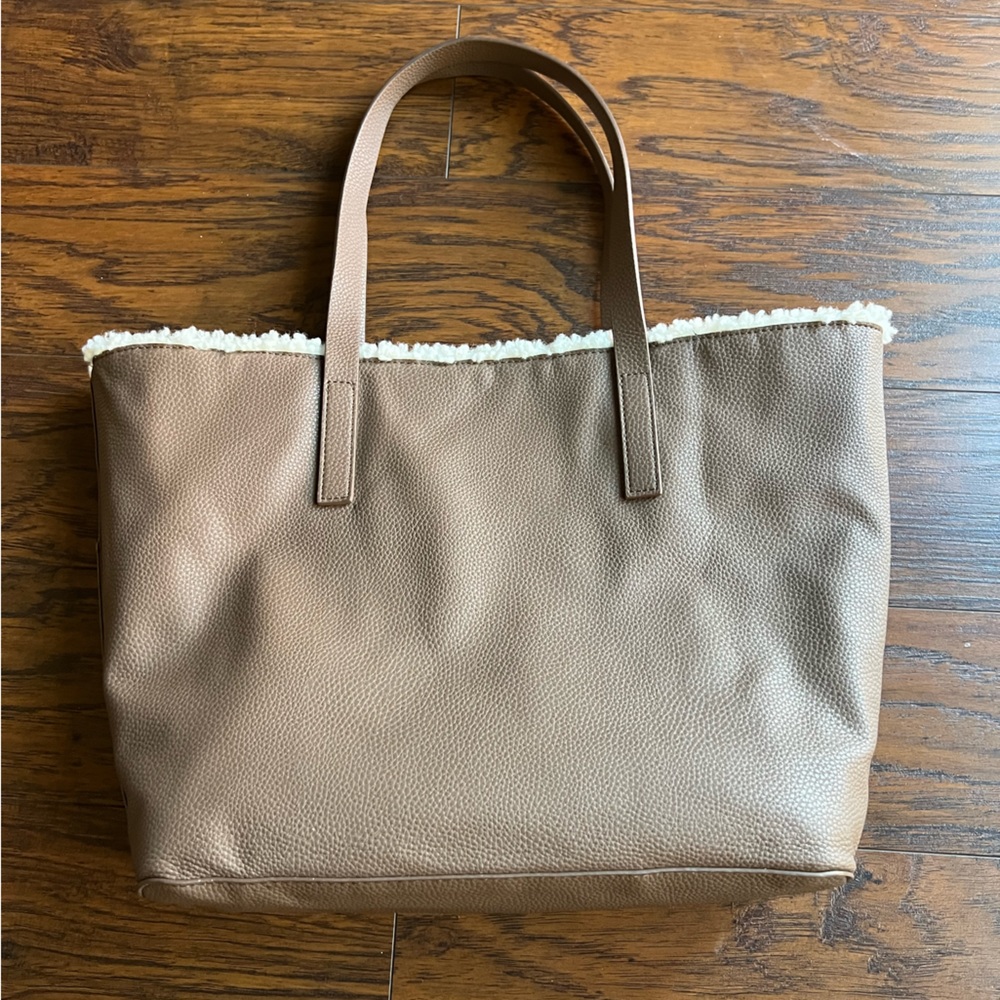 [Aspen Rise] Sherpa Reversible Tote - Picture 6 of 9